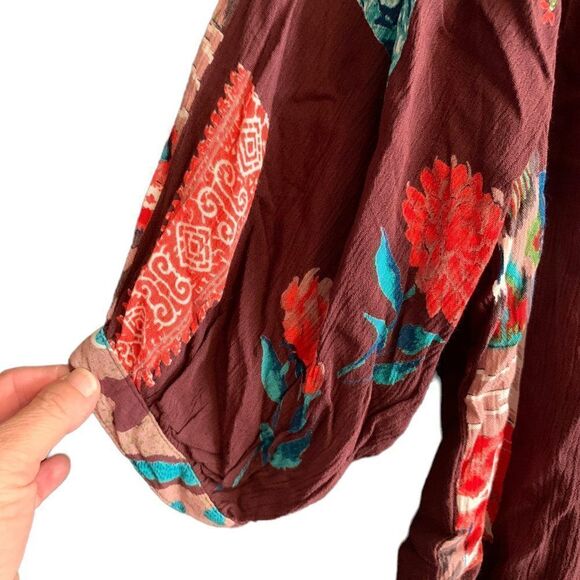 Tolani Collection Button Down Multi Color Floral & Block Top Size Small - Picture 7 of 7